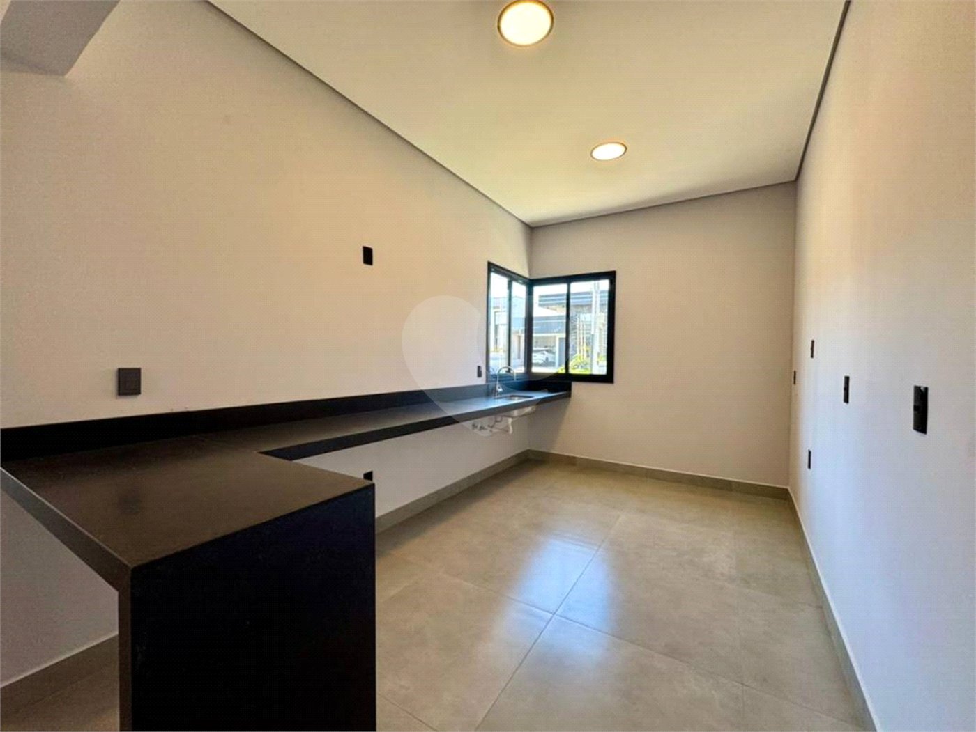 Casa à venda com 3 quartos, sendo 1 suíte, no condomínio Park Gran Reserve, Indaiatuba - SP