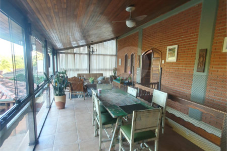 Casa à venda com 4 quartos, sendo 2 suítes,  no condomínio Vinhas da Vista Alegre - Lado Café, Vinhedo - SP