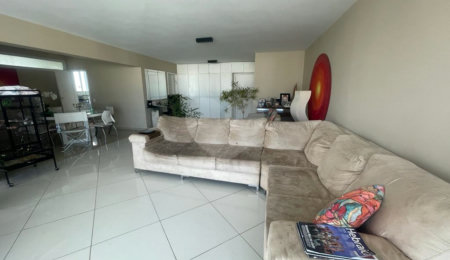 Apartamento à venda com 3 quartos, sendo 1 suíte,  em Jardim América, São Paulo, SP