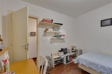Sobrado à venda com 3 quartos, sendo 1 suíte,  em Alto da Boa Vista, São Paulo, SP