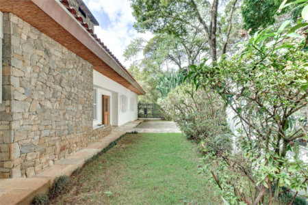 Casa de Vila à venda ou para alugar com 3 suítes em Alto da Boa Vista, São Paulo, SP
