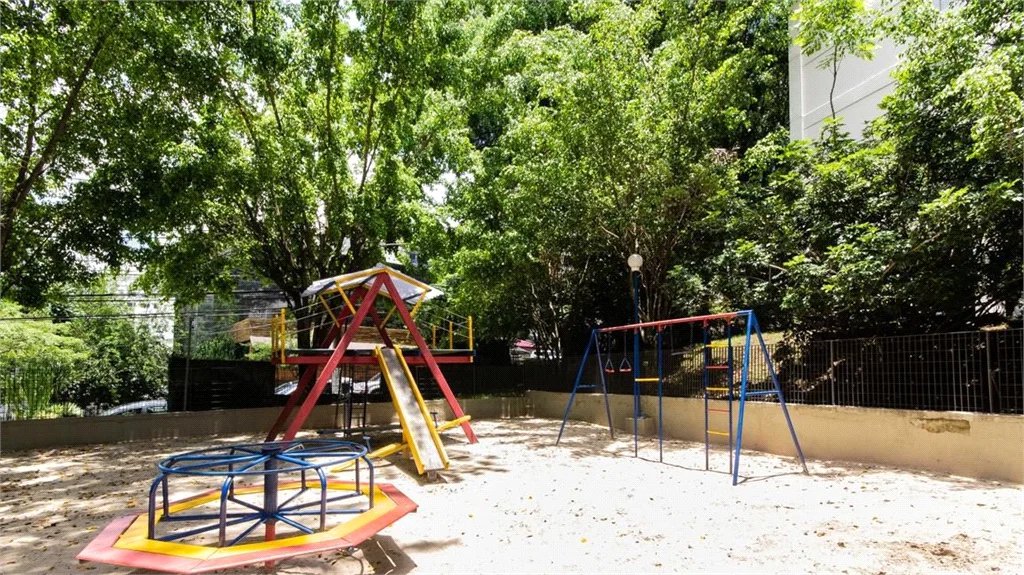 Cobertura à venda com 4 quartos, sendo 1 suíte,  em Jardim Londrina, São Paulo, SP