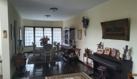 Casa à venda com 4 quartos, sendo 2 suítes,  em Mogi Moderno, Mogi das Cruzes, SP