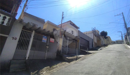 Sobrado à venda com 3 quartos em Chora Menino, São Paulo, SP