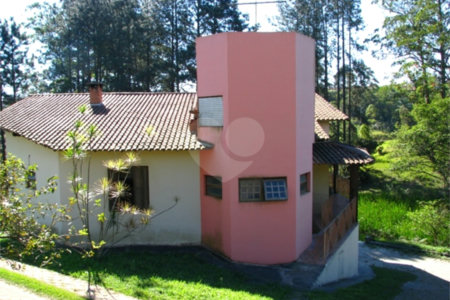 Sítio à venda com 3 quartos, sendo 1 suíte,  em Caputera, Mogi das Cruzes, SP