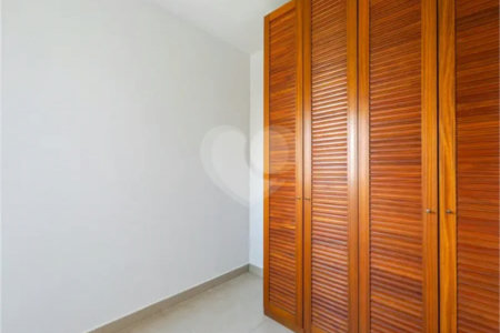 Apartamento à venda ou para alugar com 3 suítes em Real Parque, São Paulo, SP