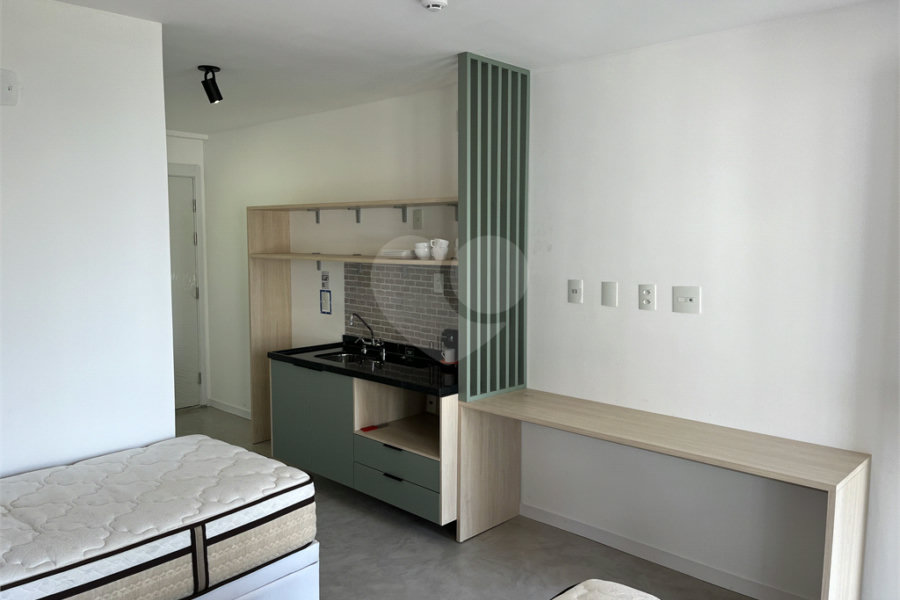 Apartamento à venda com 1 suíte em Vila Madalena, São Paulo, SP