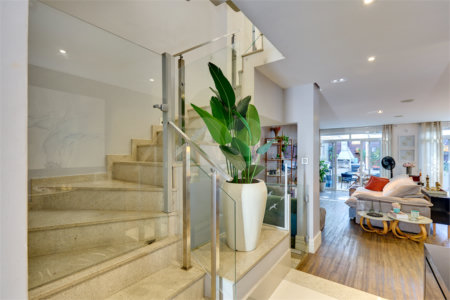 Casa à venda com 4 suítes no condomínio Vila Inglesa, São Paulo - SP