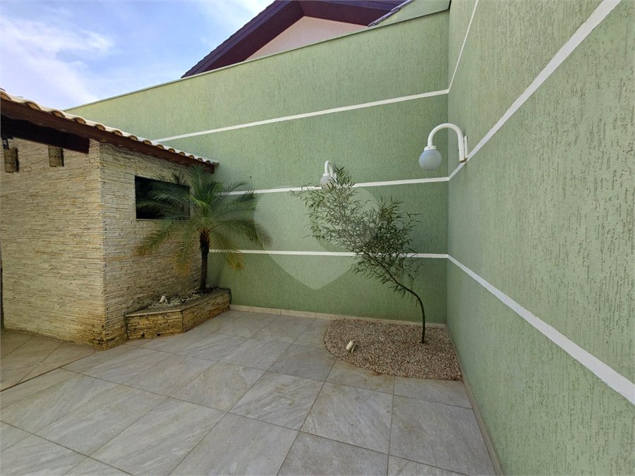 Casa para alugar com 4 quartos, sendo 3 suítes,  no condomínio Village Saint Claire, Sorocaba - SP