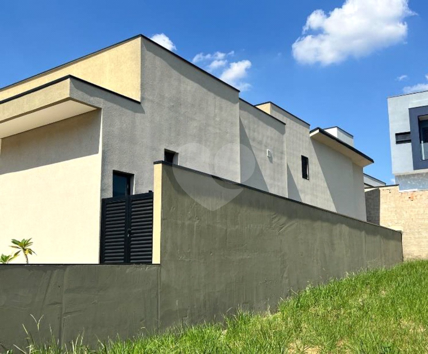 Casa à venda com 3 quartos, sendo 1 suíte, no condomínio Lagos D Icaraí, Salto - SP