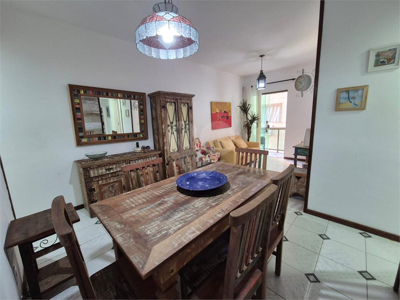 Apartamento à venda com 3 quartos, sendo 1 suíte,  no Centro, Cabo Frio, RJ