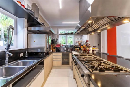 Casa à venda com 4 suítes no condomínio Ville D´asolo, São Paulo - SP