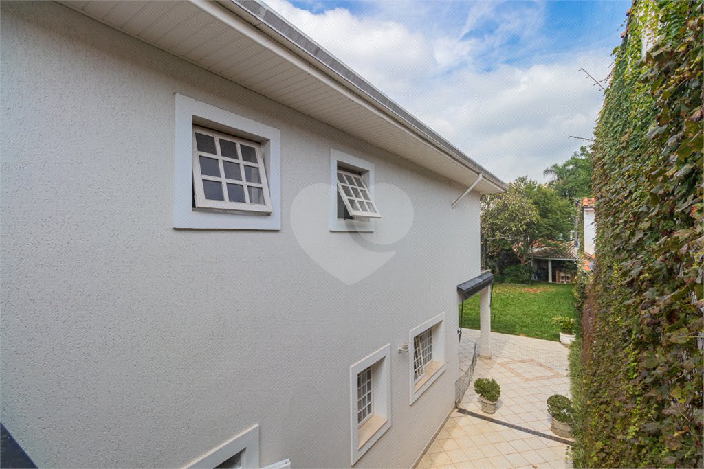 Casa à venda com 4 quartos, sendo 3 suítes, em Brooklin, São Paulo, SP