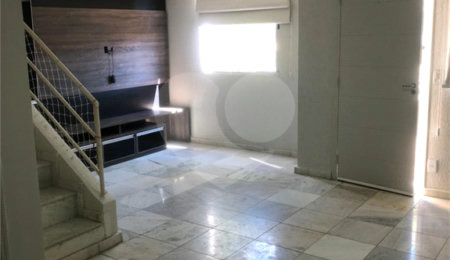 Casa à venda ou para alugar com 4 quartos, sendo 1 suíte,  no condomínio Village Jardim Versailles, Jundiaí - SP