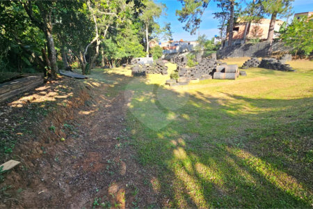Chácara à venda ou para alugar com 3 quartos em Vila Marcelo, São Paulo, SP