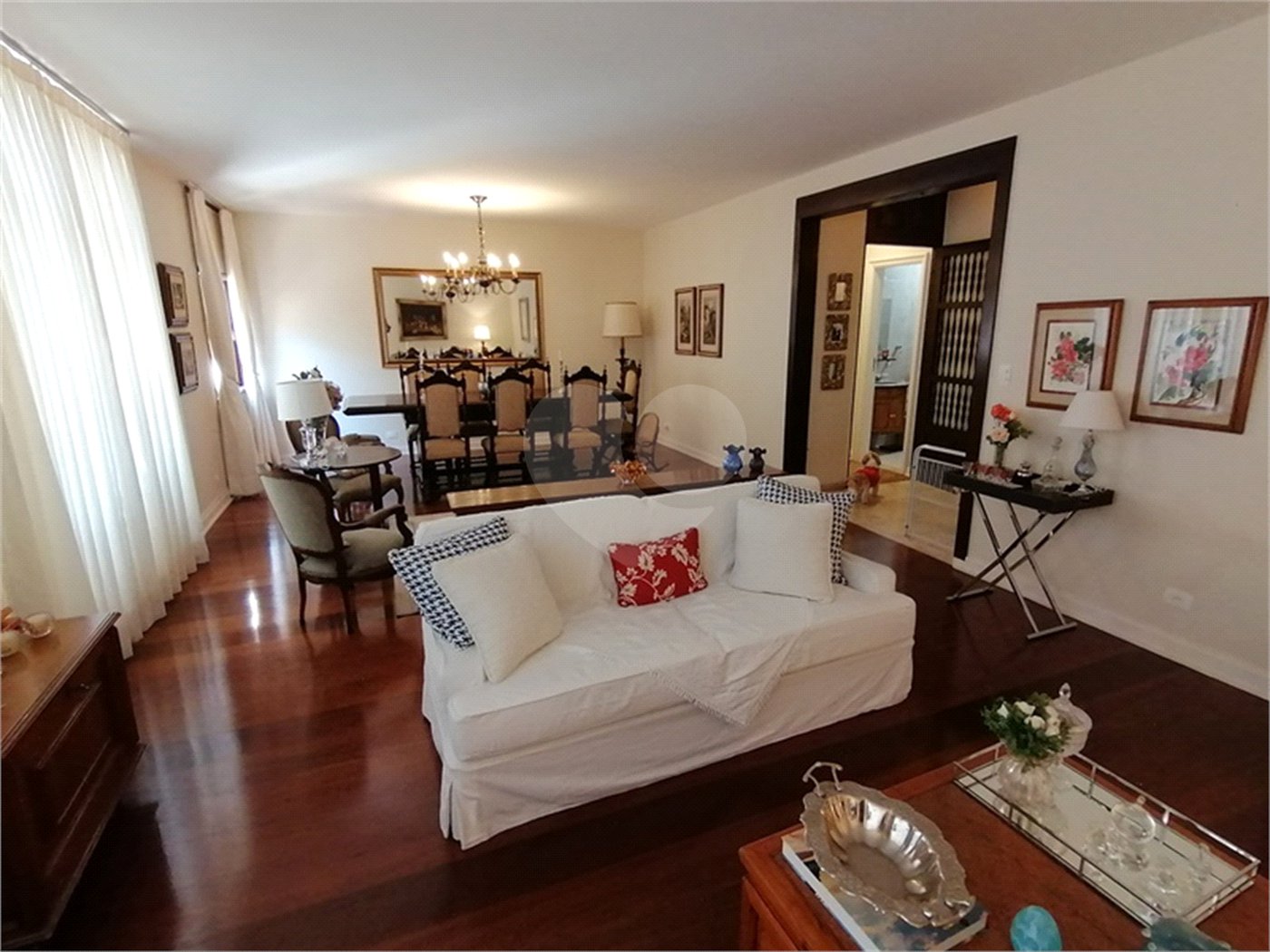 Apartamento à venda com 3 quartos, sendo 1 suíte, em Jardim Paulista, São Paulo, SP