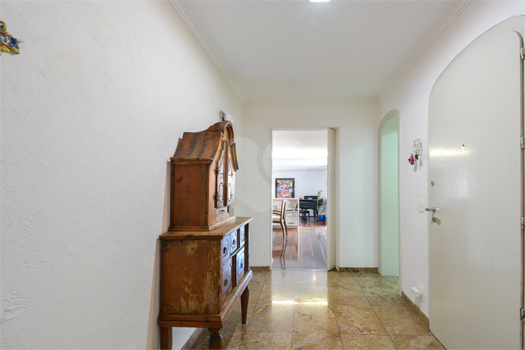 Apartamento à venda com 4 quartos, sendo 3 suítes,  em Jardim Paulista, São Paulo, SP
