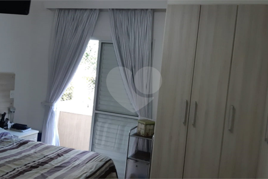 Casa à venda com 3 quartos, sendo 1 suíte,  no condomínio Village St. Louis, São Paulo - SP
