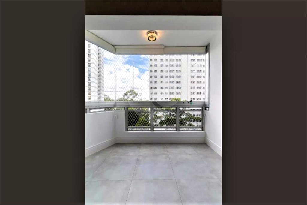 Apartamento à venda com 3 quartos, sendo 1 suíte,  em Jardim Marajoara, São Paulo, SP