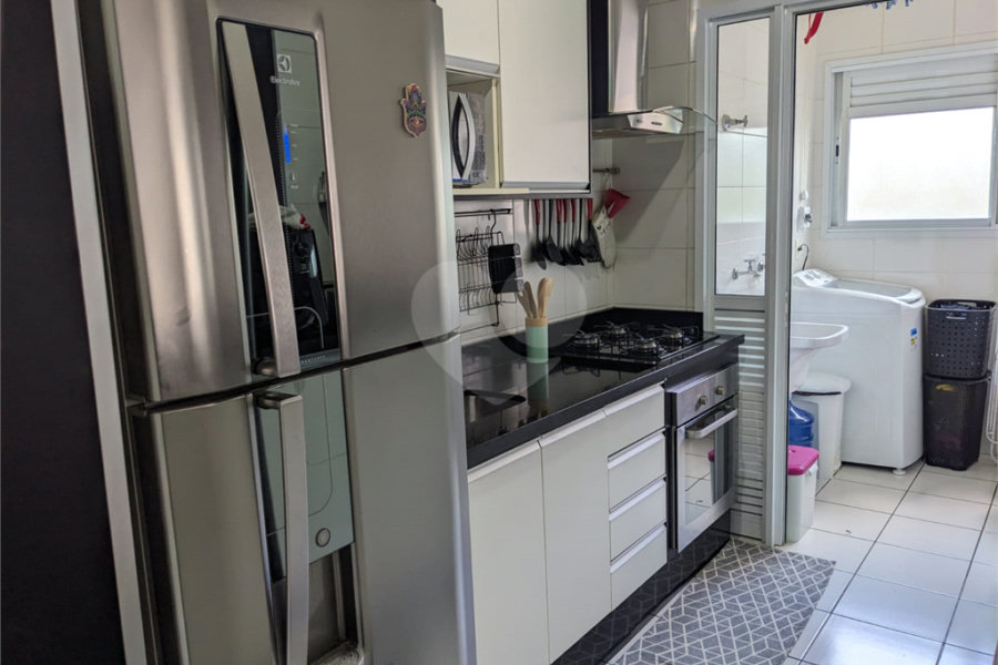 Apartamento à venda com 2 quartos, sendo 1 suíte,  em Jardim Rosa de Franca, Guarulhos, SP