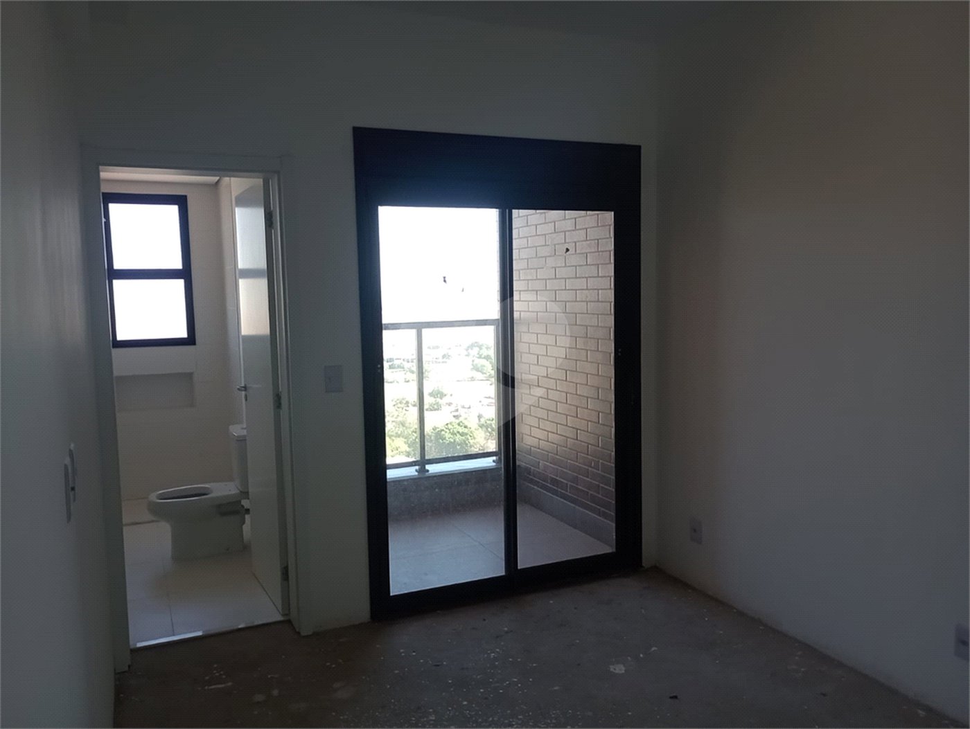 Apartamento à venda com 3 quartos, sendo 2 suítes, no Centro, Itapetininga, SP