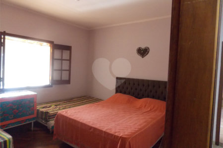 Casa Térrea à venda com 3 quartos, sendo 1 suíte, em Mirante do Cachoeira, Piracaia, SP