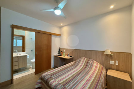 Casa de Vila à venda com 4 suítes em Alto da Boa Vista, São Paulo, SP