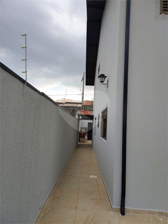Sobrado à venda com 3 quartos, sendo 1 suíte,  em Jardim Regina, Indaiatuba, SP