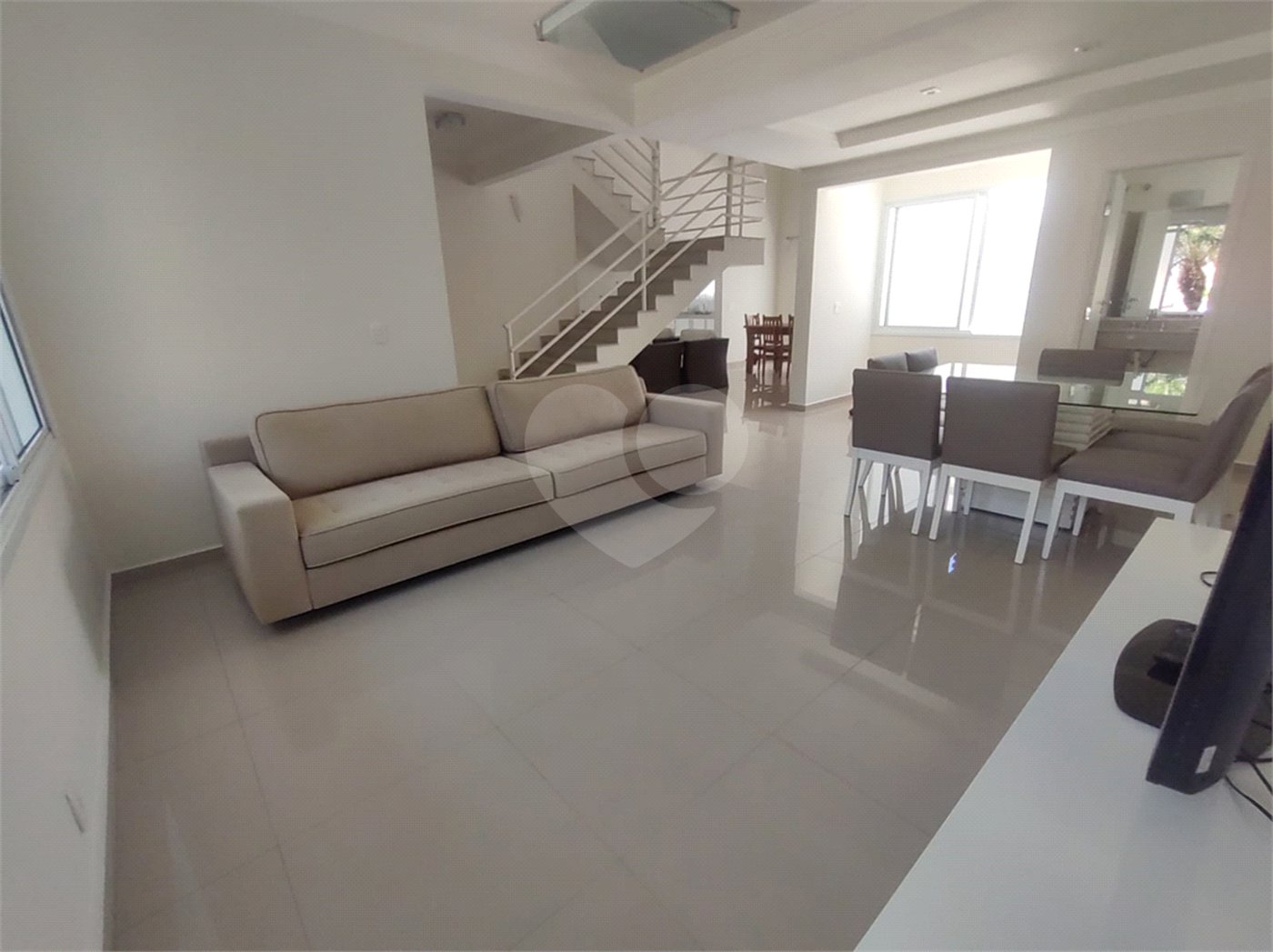 Casa à venda com 3 suítes no condomínio Villaggio Capriccio, Louveira - SP