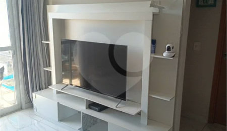 Apartamento à venda com 2 quartos, sendo 1 suíte,  em Ponte Grande, Guarulhos, SP