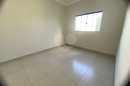 Casa à venda com 2 quartos, sendo 1 suíte, em Ipê, Três Lagoas, MS