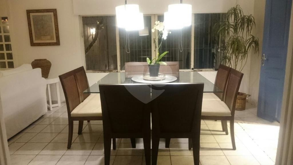 Sobrado à venda com 3 quartos, sendo 2 suítes, em Artur Alvim, São Paulo, SP