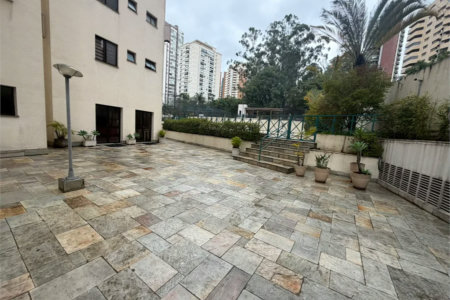 Apartamento à venda com 3 suítes em Vila Suzana, São Paulo, SP