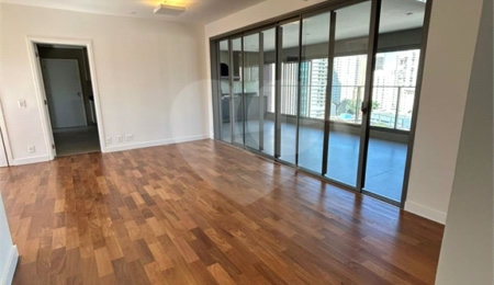 Apartamento à venda com 3 suítes em Vila Olímpia, São Paulo, SP