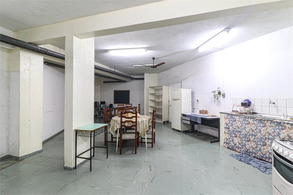 Prédio à venda em Vila Gomes, São Paulo, SP