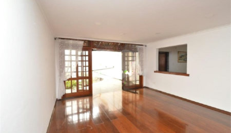 Casa à venda com 5 quartos, sendo 2 suítes,  em Vila Galvão, Guarulhos, SP