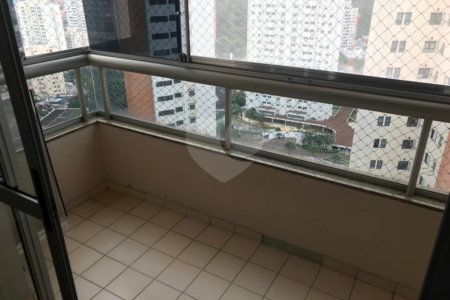 Apartamento à venda com 3 quartos, sendo 1 suíte, em Vila Andrade, São Paulo, SP