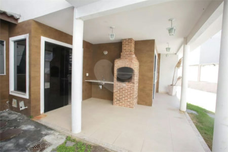 Casa à venda com 4 quartos, sendo 3 suítes, no condomínio Lícia de Alvarenga, Rio de Janeiro - RJ