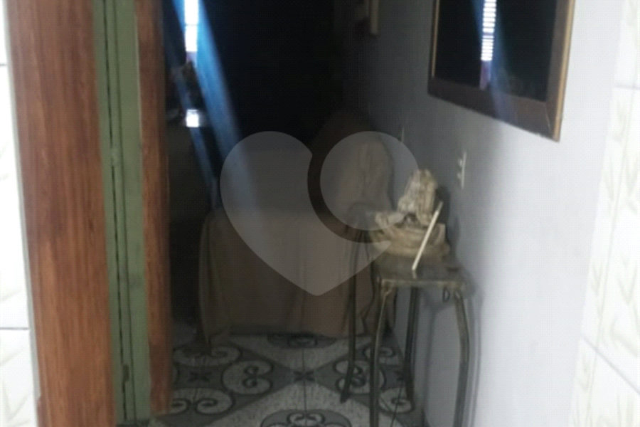 Sobrado à venda com 3 quartos no Brasilândia, São Paulo, SP