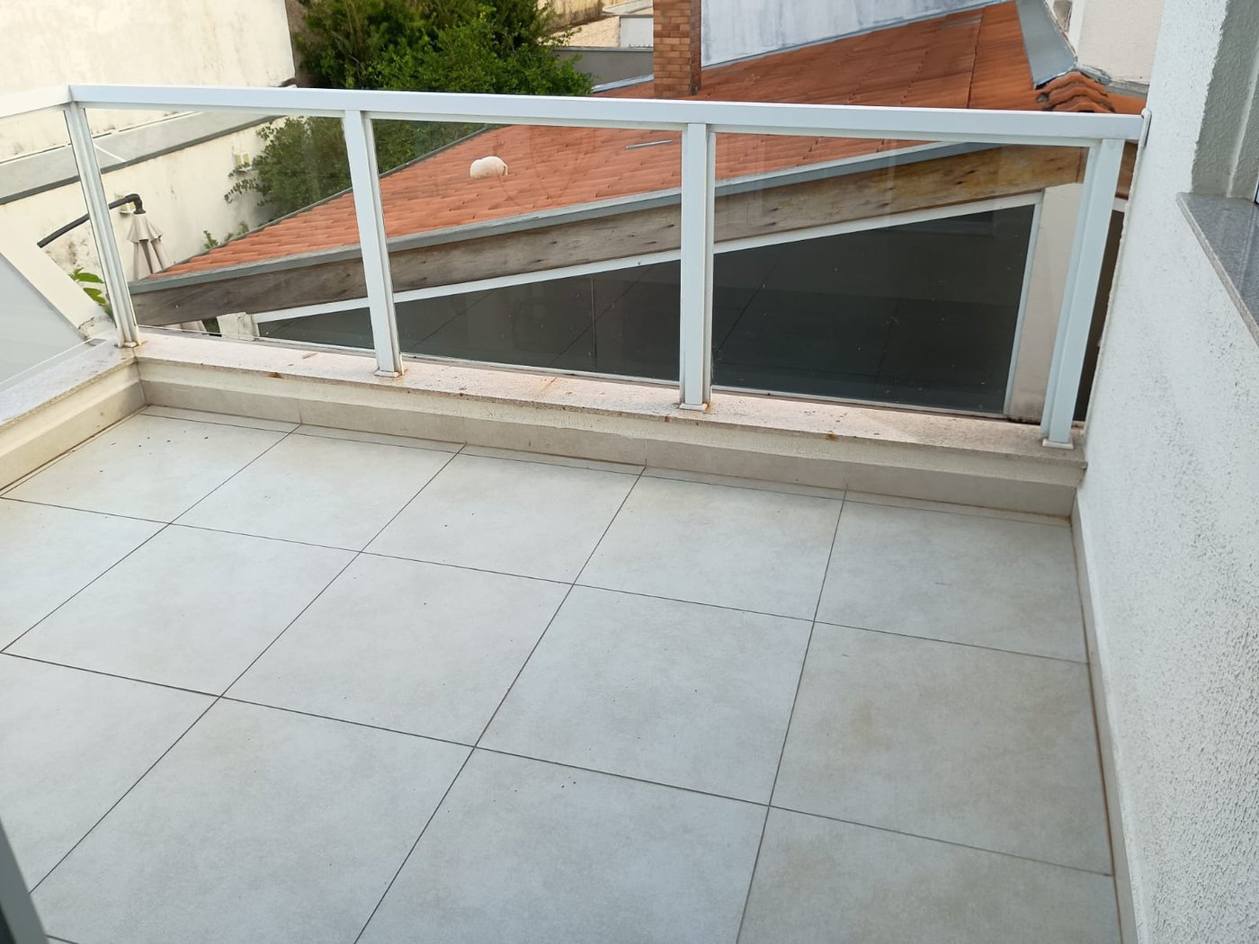 Casa à venda com 3 quartos, sendo 1 suíte,  no condomínio Vila flora, Hortolândia - SP