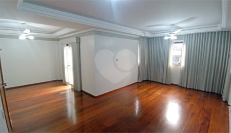 Apartamento à venda com 3 suítes no Centro, Vinhedo, SP