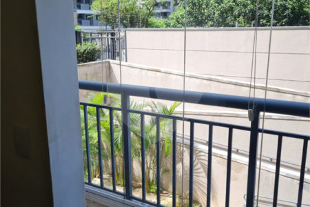 Apartamento à venda com 3 quartos, sendo 1 suíte,  em Vila Andrade, São Paulo, SP