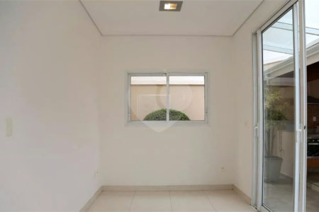 Casa à venda com 3 suítes no condomínio Residencial Morumbi, São Paulo - SP