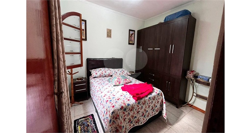 Casa à venda com 3 quartos, sendo 1 suíte, em Vila Boaçava, São Paulo, SP
