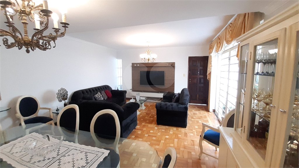 Sobrado à venda com 4 quartos, sendo 1 suíte,  em Planalto Paulista, São Paulo, SP