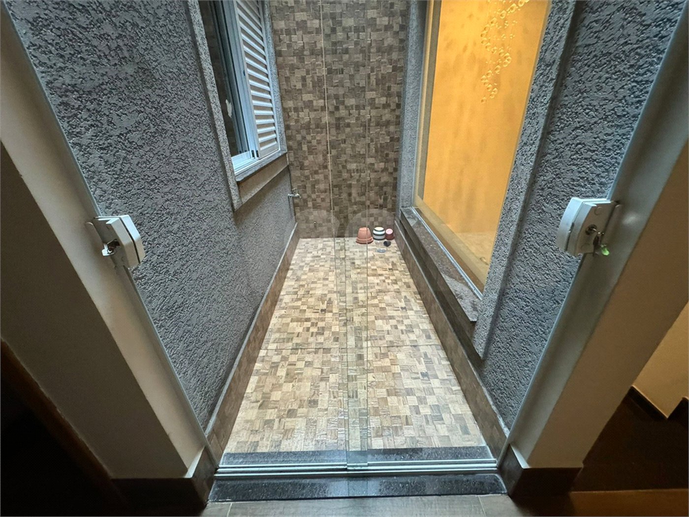 Casa à venda com 3 suítes em Vila Comercial, São Paulo, SP