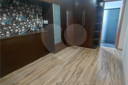 Apartamento para alugar com 4 quartos, sendo 1 suíte, em Vila Sônia, São Paulo, SP