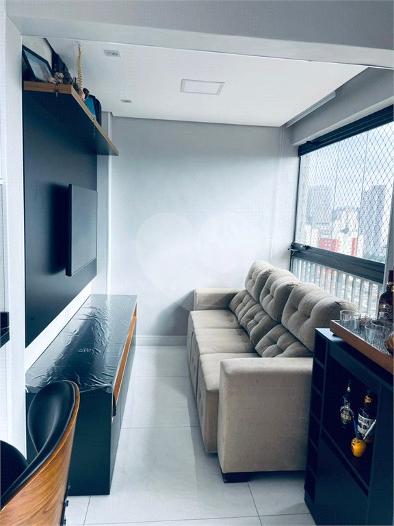 Apartamento à venda com 1 quarto em Jardim D'abril, Osasco, SP