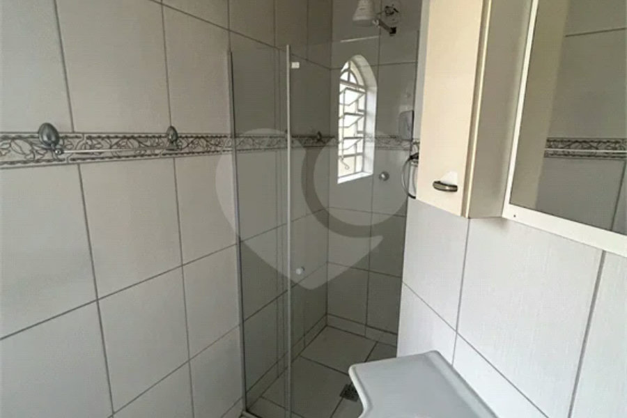 Excelente sobrado para comércio ou residência na Vila Santa Catarina