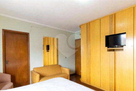 Casa a venda na Região da Saúde